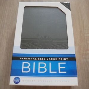 MEV Modern English Version Large Print Personal Size Bible NEW~